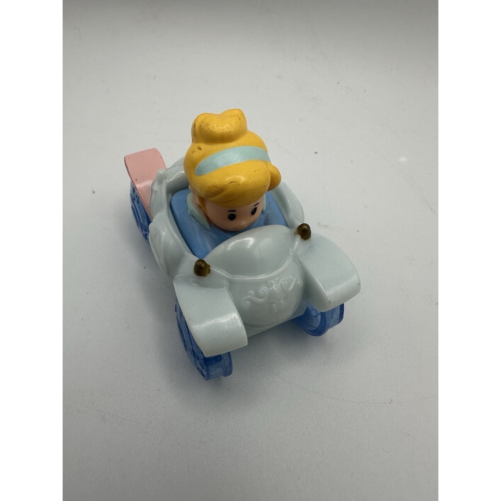 Fisher Price Little People Wheelies Disney Princess Cinderella Wheelies Car